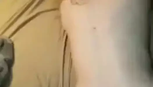 Kızıl saçlı sis spitroasted