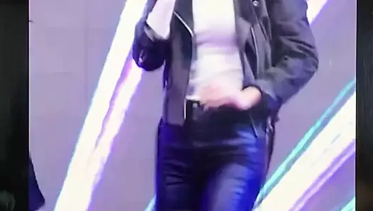 Hello Venus Alice Cum 06