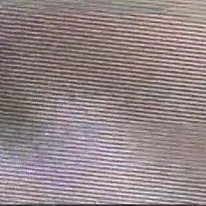 Harika genç zenci kız domalarak sikiliyor ve büyük siyah yarakla ağzına boşalıyor