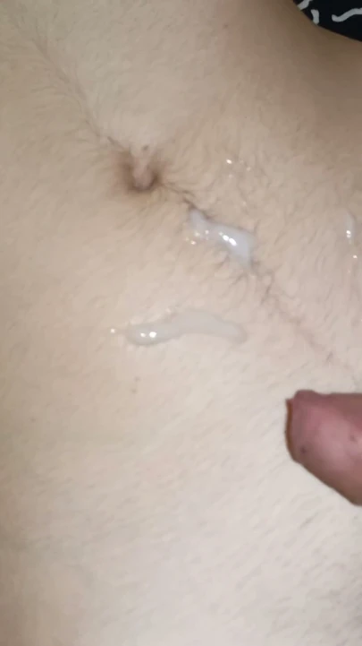 Yüzsüz baba büyük cumshot ile ev hanımını sikikleri! | Klip 2