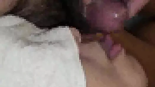 Sperm her yöne sıçratıyor