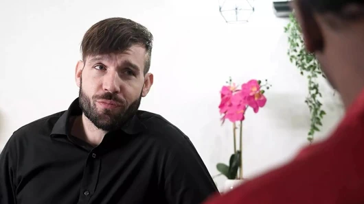 Mega ateşli aldatan kızıl saçlı lauren phillips sert sikişiyor