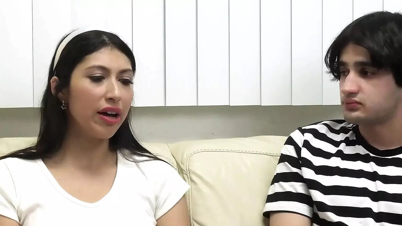 Doctor Barber, An Unorthodox Therapist, Prescribes Sex To Troubled Step Siblings - Perv Therapy