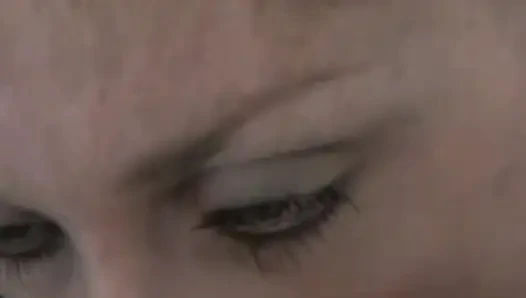 Melanie'nin ateşli azdırma seansı
