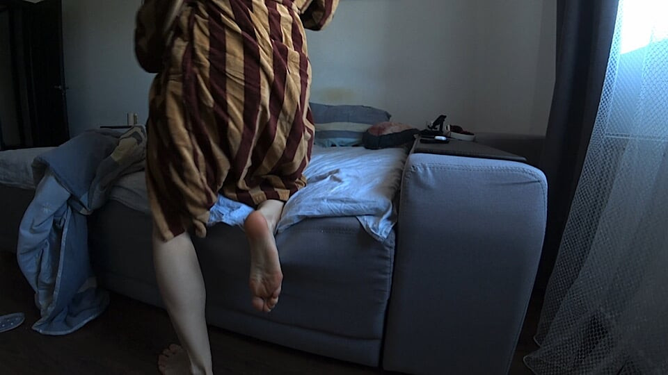 Sadakatsiz evli kadın kocasını en iyi arkadaşıyla aldatıyor. Taboo Sex