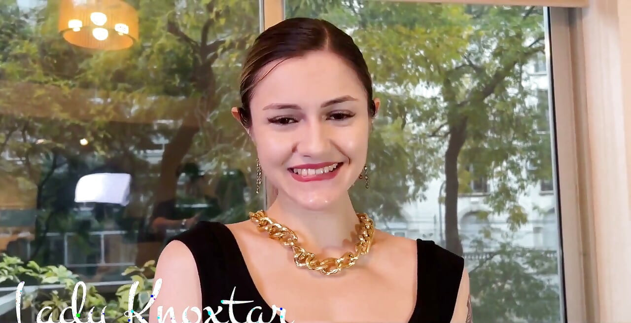 Lady Knoxtar gerçekten penisimi emmek istedi!