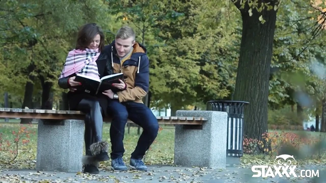 Romantik bir randevu genç Sandra için döllenmeyle bitiyor