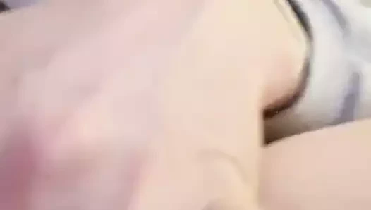 karısı parmak onu KEDİ