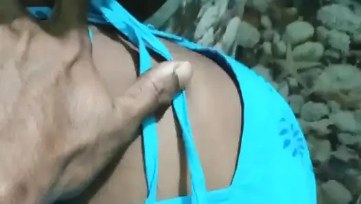 Hintli desi köylü kız banyosu mms bölüm 1