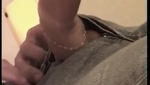 Ateşli Esmer Orta Yaşlı Seksi Kadın Siyah Boğalar Tarafından Çifte Sikiliyor