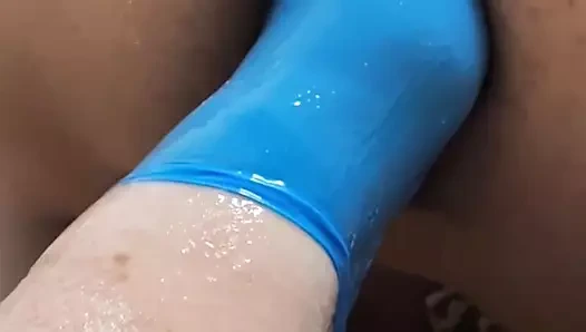 Fisting (die Arschfotze ordentlich bearbeitet bekommen)