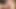 Seksi sarışın kırmızı yüksek topuklu ayakkabılar giyerken çifte sikiliyor