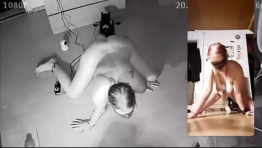 Kittienoone seks makinesiyle gösteriş yaptı