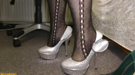 Annadevot - evet, Noel'de bile mi?