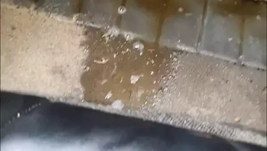 Pis işemek içinde benim kötü araba