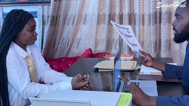 Patronum iş teklifi yüzünden ofisinde amımı sikiyor