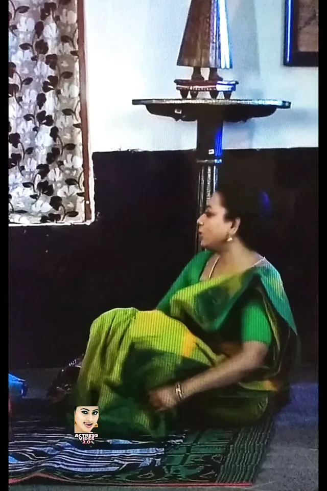 Tamil dizi – teyzenin sıcak göğüsleri hd