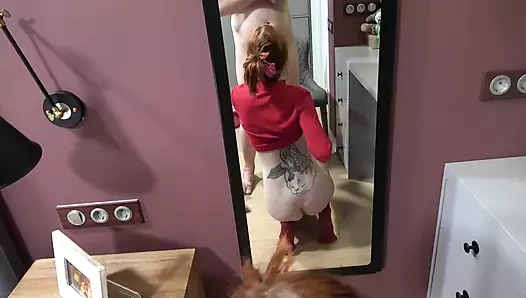 Dövmeli inek kız sakso çekiyor