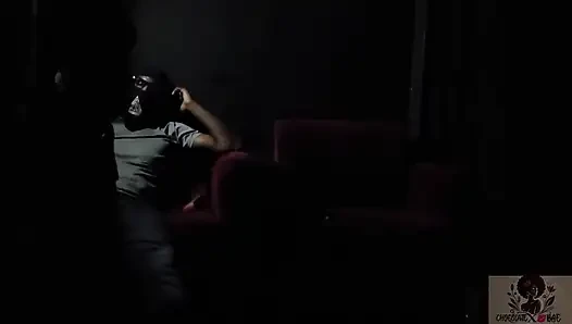 En Sevdiğim Müşterim Için Kucak Dansı