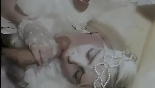 Cicciolina birçok erkeğe en iyisini verir