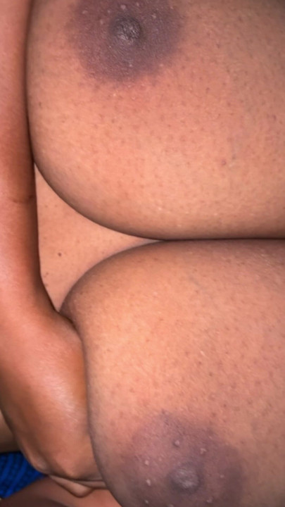Çok tatlı ve seksi göğüsler