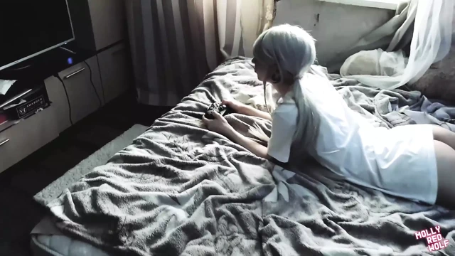 Üvey kız kardeş kırık bir gamepad'i vücuduyla değiştiriyor (yüze boşalma) - mollyredwolf