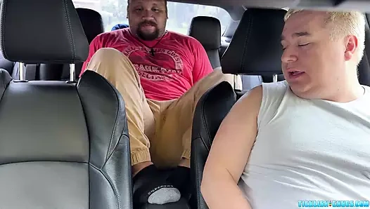 Devon büyük ayaklar tombul mat ağzına mükemmel uyum sağlıyor