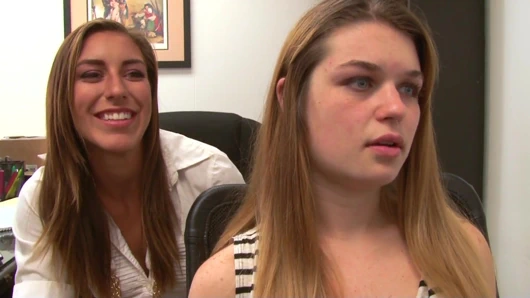 Genç lezbiyen kız - sürtük ve pis amcık yiyiciler