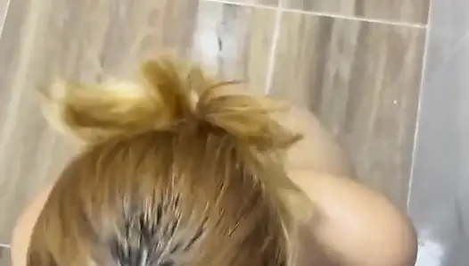 Banyoda Lezzetli Emmek