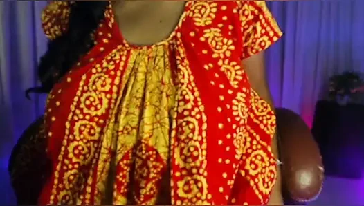 Dildo ile çıplak amcık sikişi