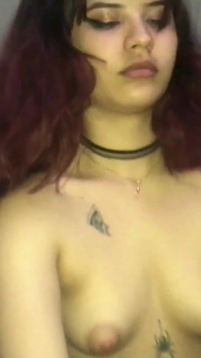 Güzel kızıl saçlı latin üvey babasının gavat yarağına biniyor - İspanyolca porno | Klip 3