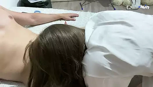 En iyi arkadaşımın götlü karısı beni aldattı.