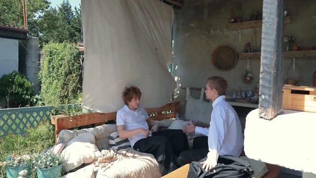 Öğrenciyi bahçeye çağırdım, hayır dedi, sonra emdi ve büyük babamı aldı