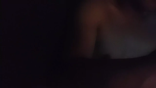 Heteroseksüel yakışıklı kaslı tek başına döl emiyor