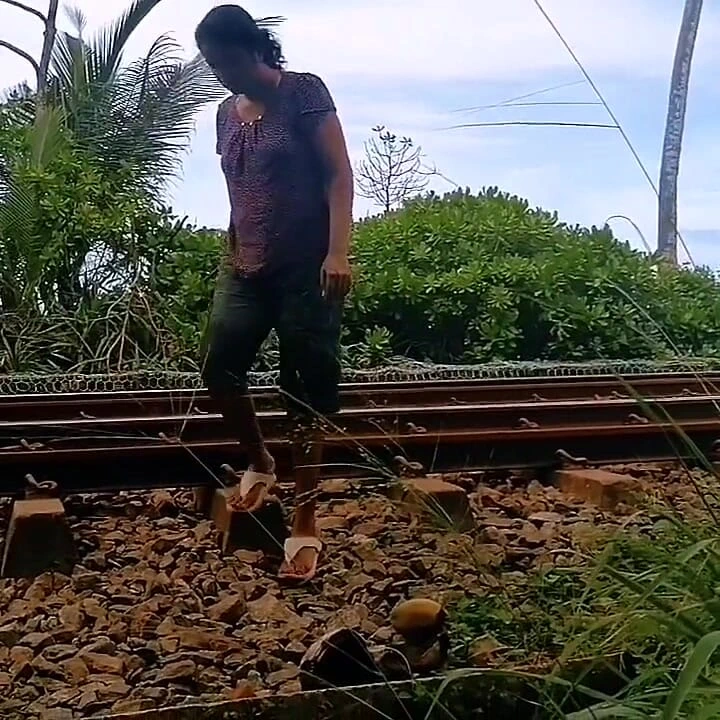 Sahilden bu seksi seksi çalışan bebek fahişeyi buldum