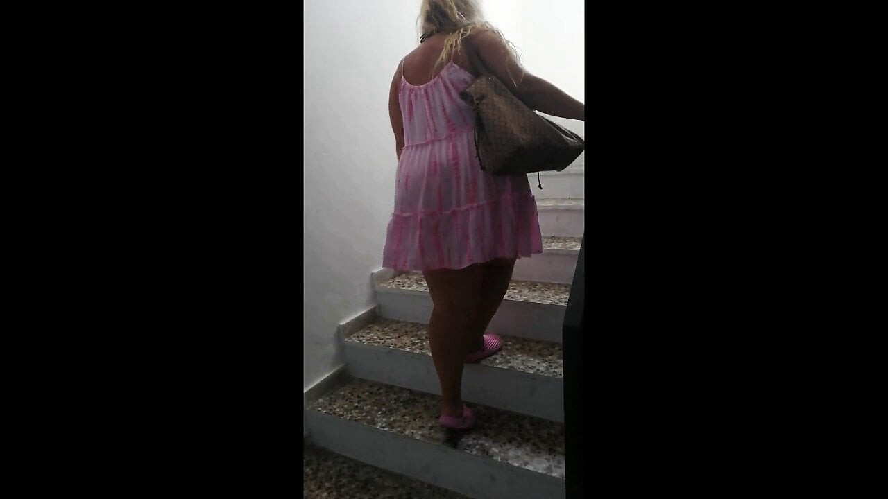 Araba parkında halka açık yanıp sönen - sarışın bbw milf