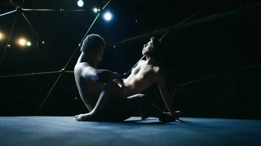 Julia goldani xxx video anlatıyor