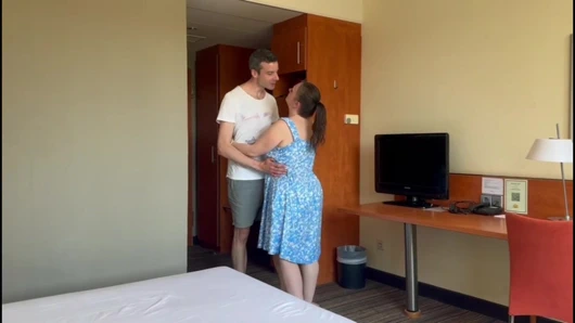 Crass yabancı eski erkek arkadaşımla hapsız sikişiyor ve xl yarakla üstüme boşalıyor