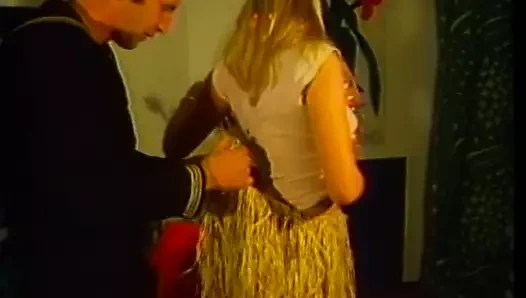 Vintage denizci sikikleri azgın sarışın sonra mükemmel oral seks