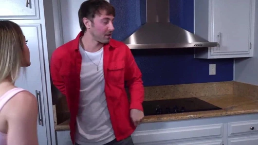 Acımasız X - Kenzie Madison - Okul Yerine Üvey Kız Kardeşi Sik