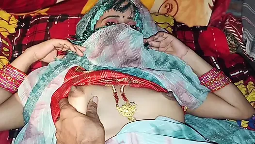 Güzel Hintli kadın kendini sikiyor