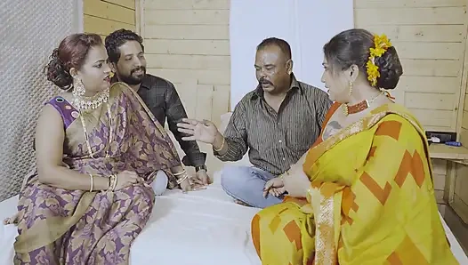 İKI ÜVEY ERKEK KARDEŞ SERT GRUP SEKSININ TADıNı ÇıKARMAK IÇIN DÜZENLI OLARAK KARıSıNı DEĞIŞTIRIYOR