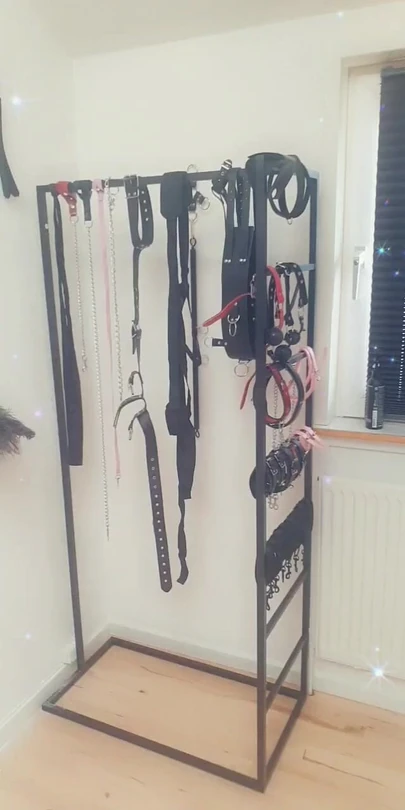 Приходи поиграть со мной?