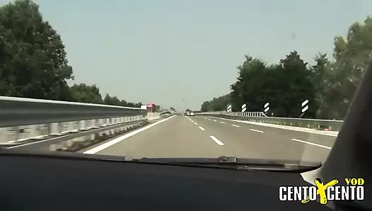 Amcığı seviyorum ama götten zevk alıyorum