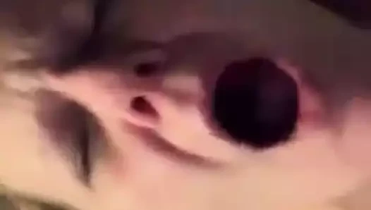 O sürtük amcığını döv!