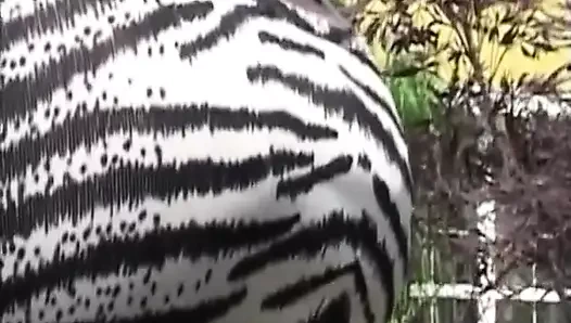 Ateşli kızlar ateşli seks ve anal sekse bayılıyor