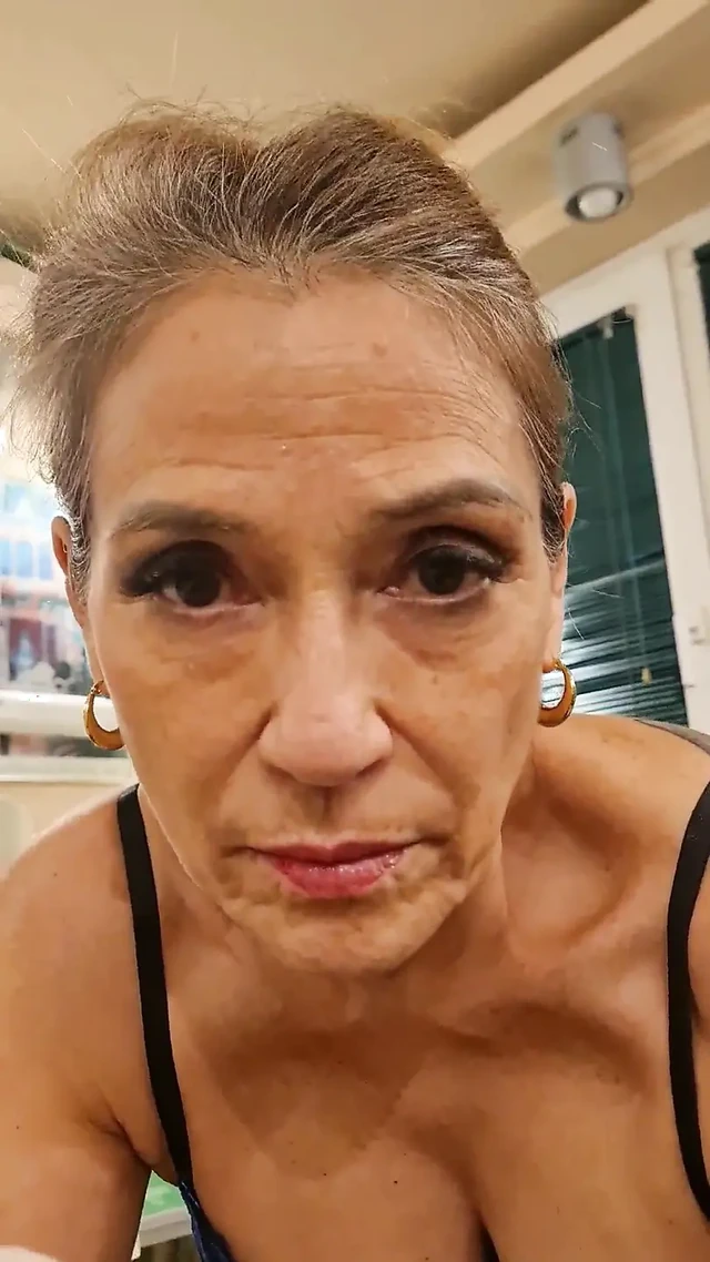 Sonunda Crisco, sadece senin için! Angry Dentist