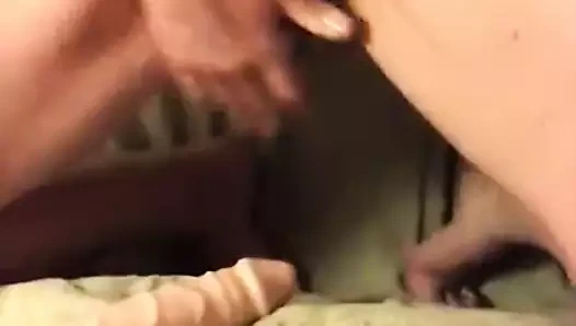 17# büyük göğüsler, kıllı amcık ve fışkırtma