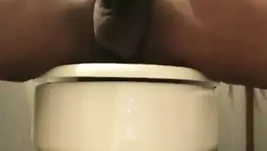 Büyük fındık büstü