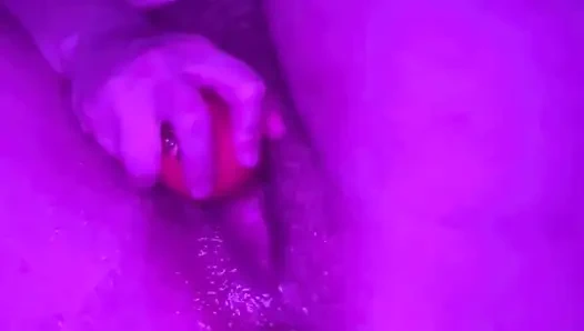 Kalın beyaz amcık fışkırtıyor